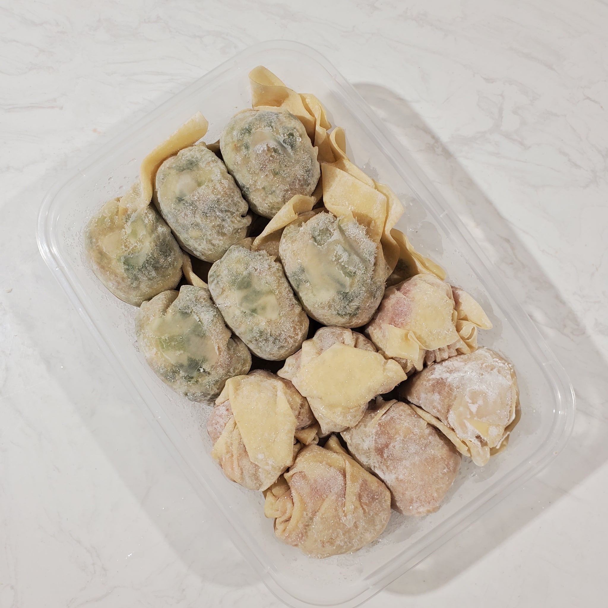 媽媽蝦肉雲吞拼九菜餃